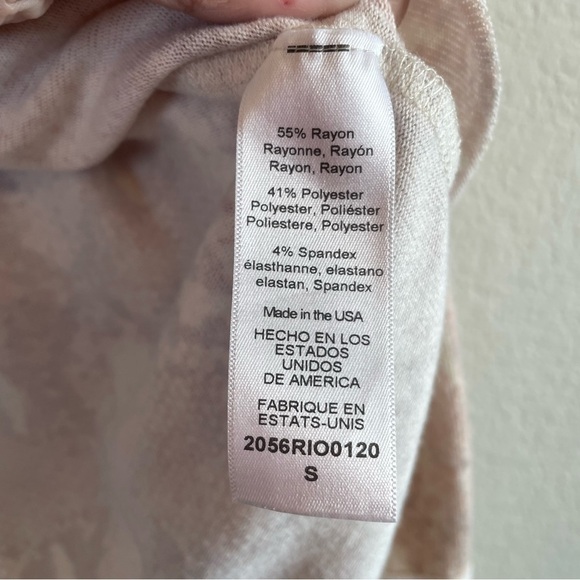 Michael Stars Pink Reptile Print Soft Long Sleeve Boatneck Shirt with Thumbholes - Picture 7 of 8